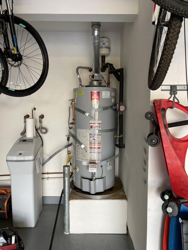Image of a modern, efficiently installed water heater in a Los Altos Hills residence by our replacement service