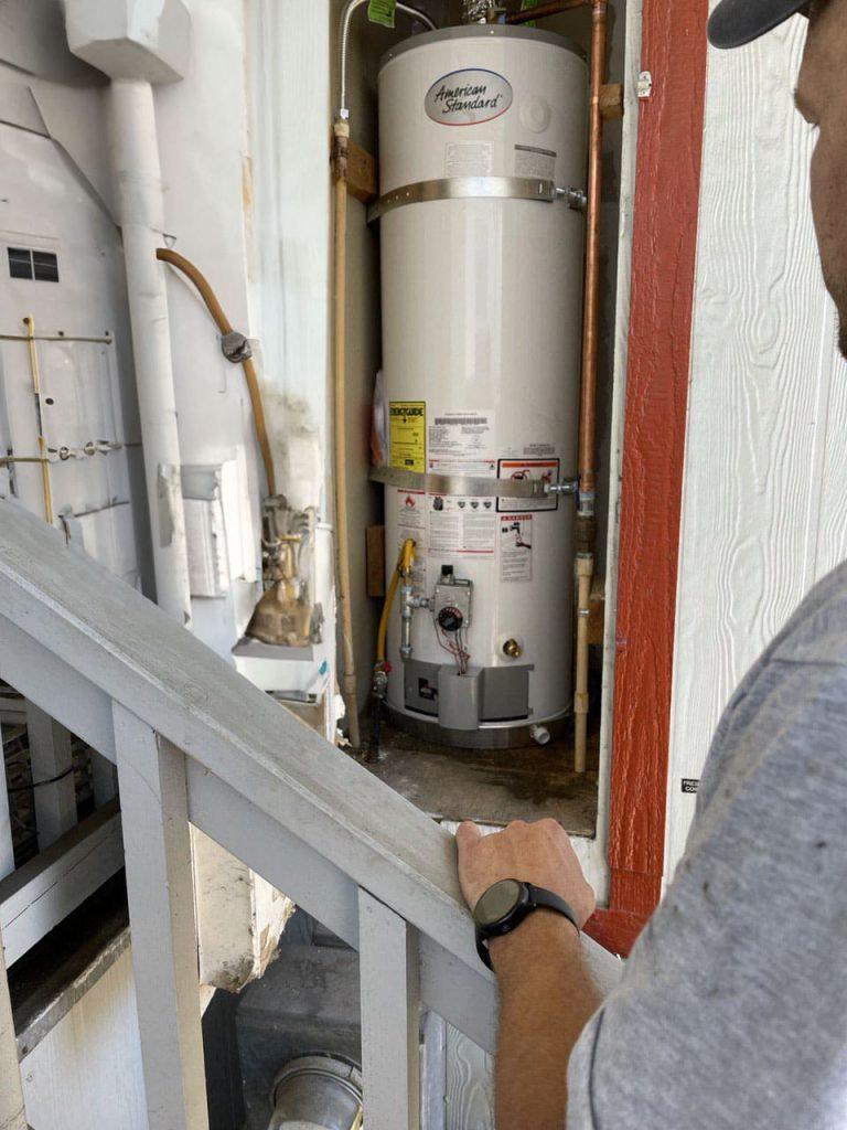 United Plumbing professional installing a budget-friendly water heater in a Los Gatos home
