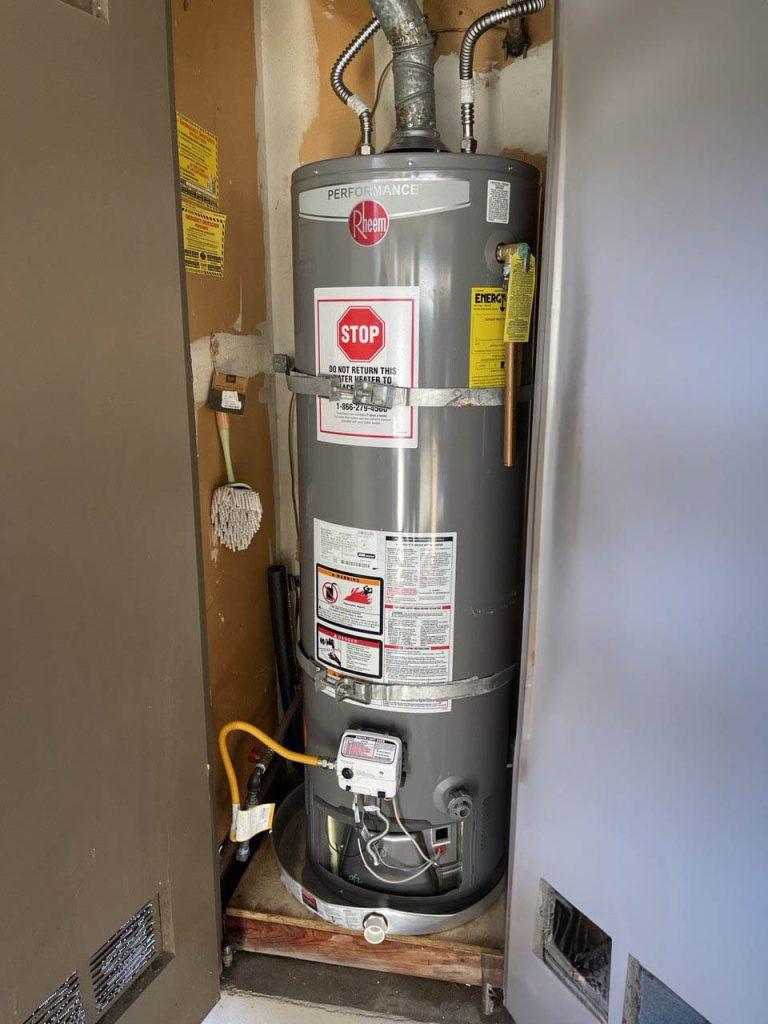 Embrace pure comfort with United Plumbing's Gas Hot Water Heater in Mountain View