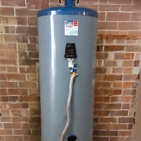 Elevate your home comfort with United Plumbing's 40-gallon gas water heater in Palo Alto