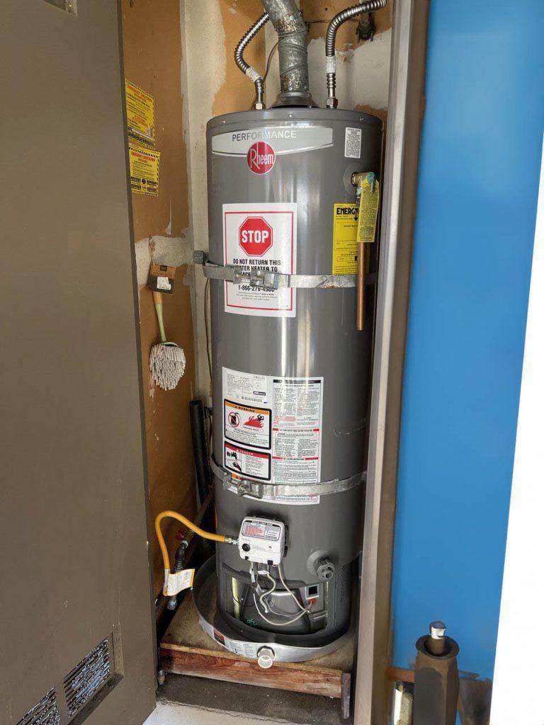 Electric hot water heater in Santa Clara